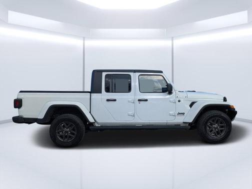 2024 Jeep Gladiator Sport S