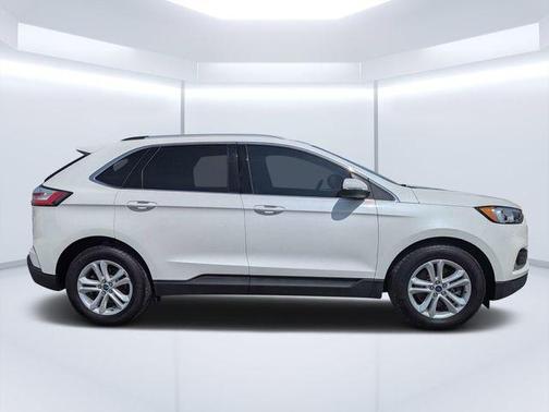 STAR WHITE 2020 Ford Edge SEL