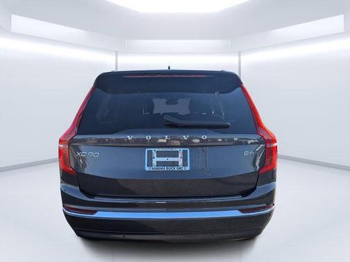 2024 Volvo XC90 B6 Ultimate Bright Theme 7-Seater