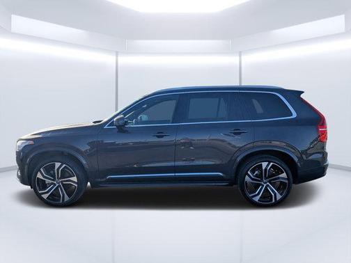 2024 Volvo XC90 B6 Ultimate Bright Theme 7-Seater