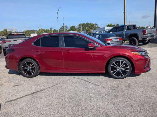 Ruby Flare Pearl 2018 Toyota Camry SE