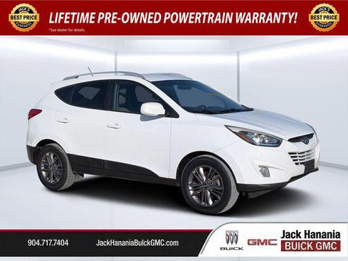 Winter White Solid 2015 Hyundai TUCSON SE