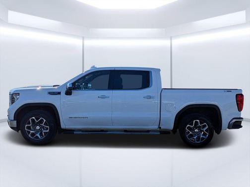 Summit White 2023 GMC Sierra 1500 SLT