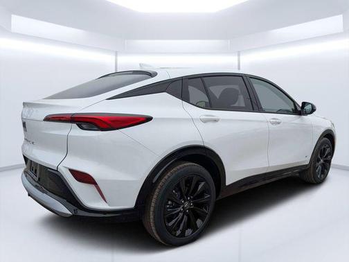 Summit White 2026 Buick Envista Sport Touring FWD