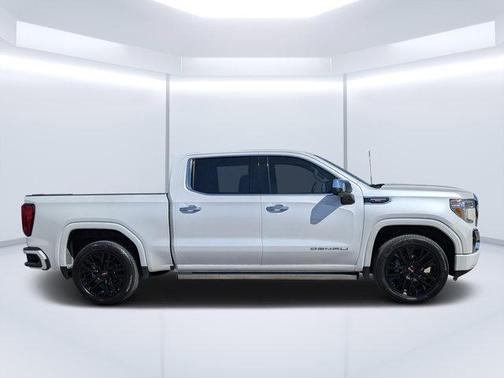 White Frost Tricoat 2021 GMC Sierra 1500 Denali