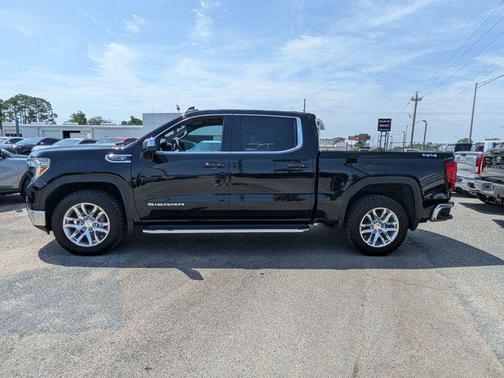 Onyx Black 2020 GMC Sierra 1500 SLE