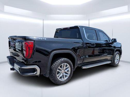 Onyx Black 2020 GMC Sierra 1500 SLE