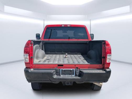 2022 RAM 2500 Tradesman Crew Cab 4x4 6'4' Box