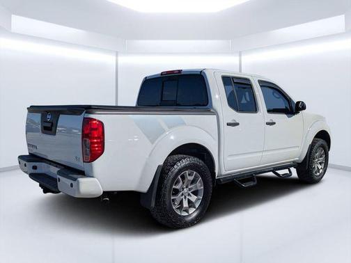 Glacier White 2020 Nissan Frontier SV