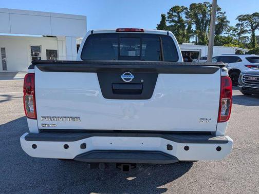 Glacier White 2020 Nissan Frontier SV