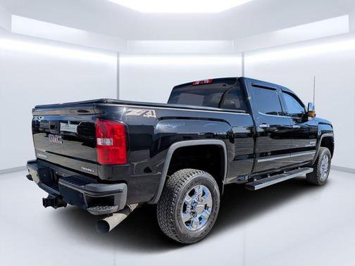 2016 GMC Sierra 2500 Denali