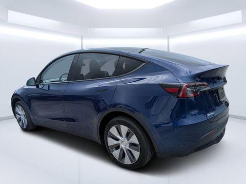Deep Blue Metallic 2023 Tesla Model Y Long Range Dual Motor All-Wheel Drive