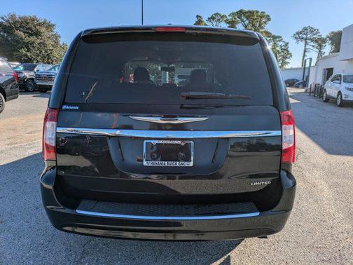 2014 Chrysler Town & Country Limited