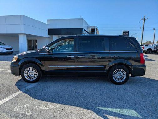 2014 Chrysler Town & Country Limited