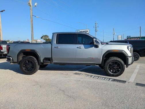 2024 GMC Sierra 2500 AT4