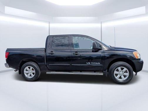 Galaxy Black Metallic 2014 Nissan Titan SV