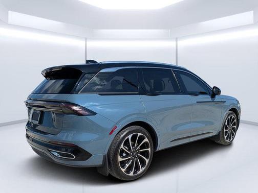2025 Lincoln Nautilus Black Label