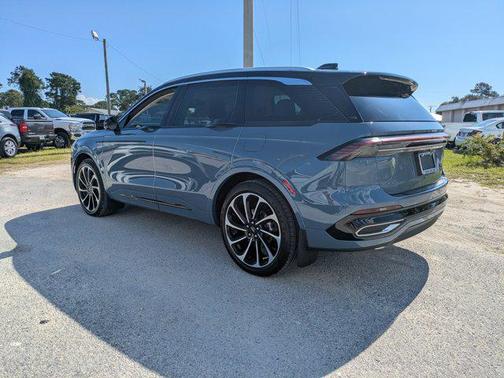 2025 Lincoln Nautilus Black Label