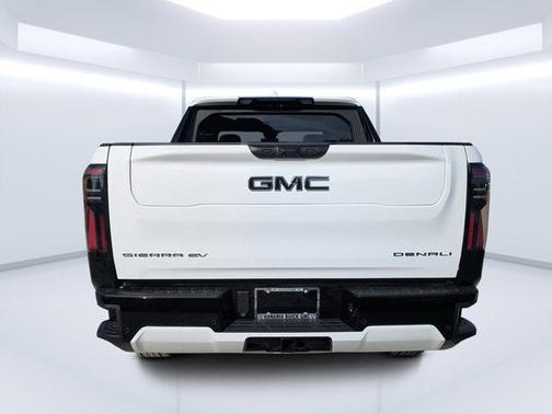 2025 GMC Sierra EV Extended Range Denali