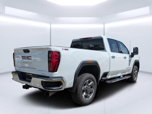 2026 GMC Sierra 2500 SLT