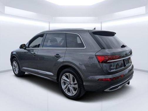Gray Metallic 2021 Audi Q7 55 Premium Plus