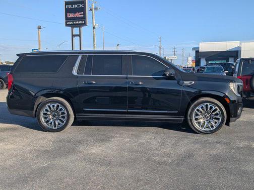 2023 GMC Yukon XL Denali Ultimate