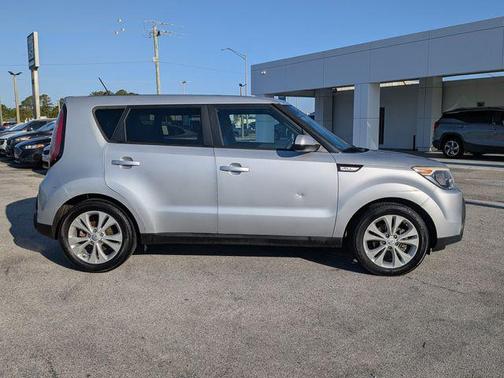 Bright Silver 2015 Kia Soul +
