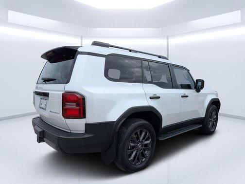 Wind Chill Pearl 2025 Toyota Land Cruiser Base