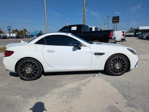 2017 Mercedes-Benz AMG SLC 43 Base