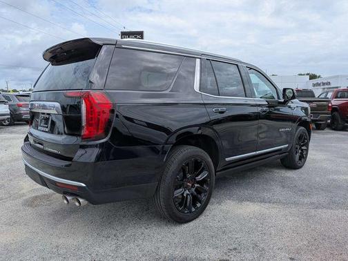 Onyx Black 2022 GMC Yukon Denali