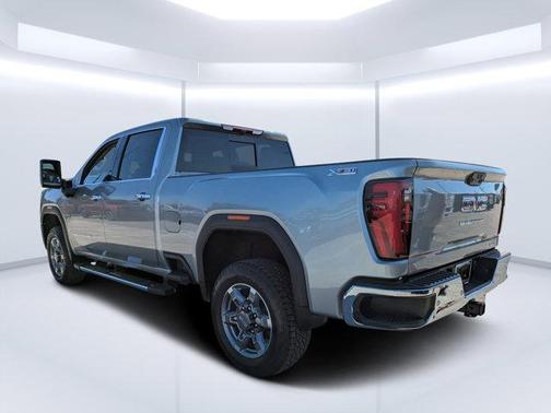 2026 GMC Sierra 2500 SLT