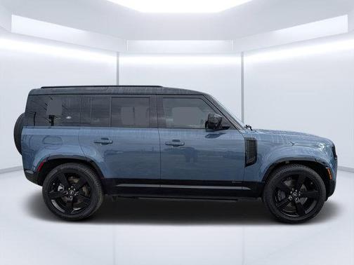 2021 Land Rover Defender 110 X-Dynamic SE