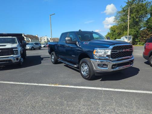 2024 RAM 2500 Big Horn Crew Cab 4x4 6'4' Box