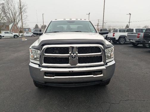 2018 RAM 2500 Tradesman Crew Cab 4x4 6'4' Box