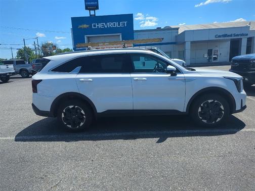Glacial White Pearl 2025 Kia Sorento S