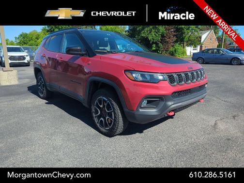 Red Hot Pearlcoat 2025 Jeep Compass Trailhawk