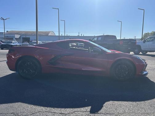 2026 Chevrolet Corvette Stingray w/2LT