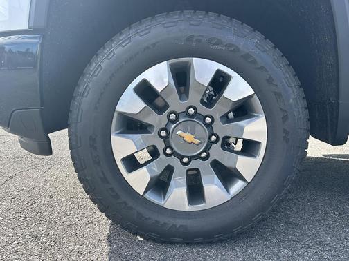 2026 Chevrolet Silverado 2500 Custom