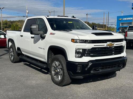 2026 Chevrolet Silverado 2500 Custom