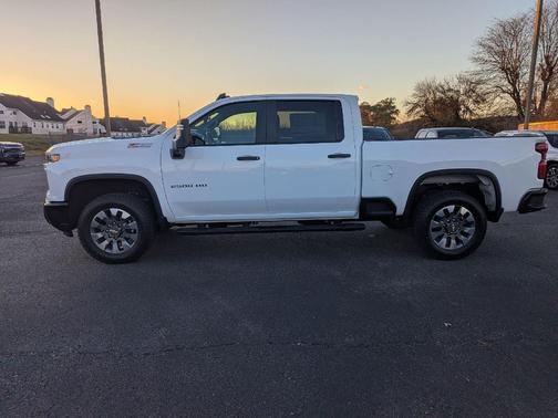 2026 Chevrolet Silverado 2500 Custom