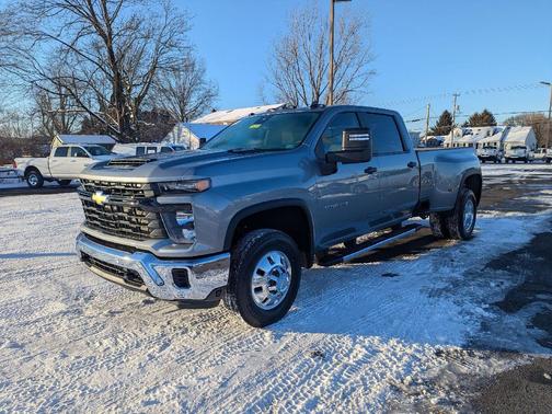 2026 Chevrolet Silverado 3500 WT