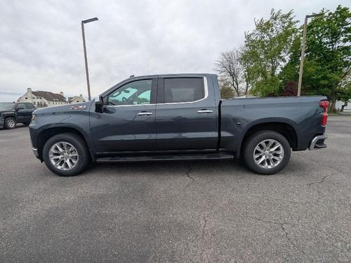 Shadow Gray Metallic 2021 Chevrolet Silverado 1500 LTZ