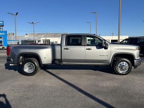 2026 Chevrolet Silverado 3500 WT