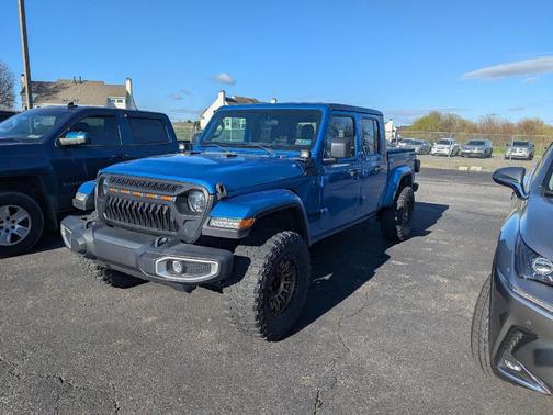 2022 Jeep Gladiator Sport S