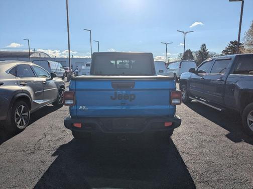 2022 Jeep Gladiator Sport S