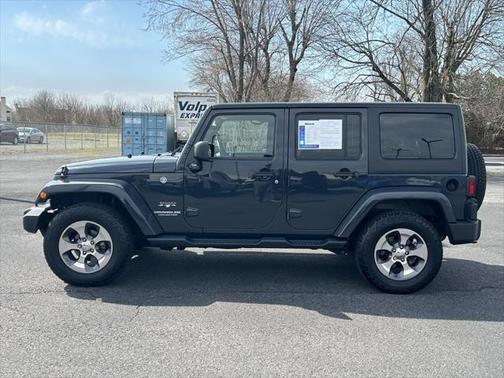 2017 Jeep Wrangler Unlimited Sahara