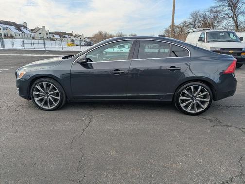 2015 Volvo S60 T5 Premier