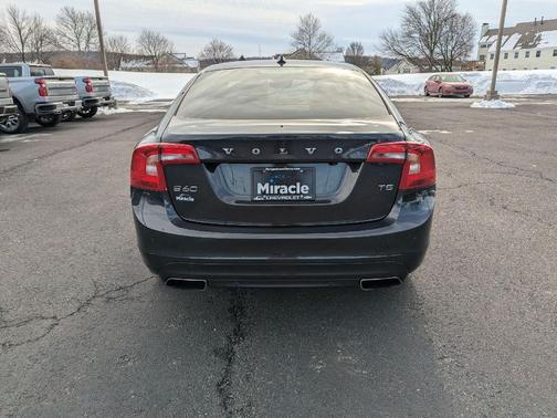 2015 Volvo S60 T5 Premier