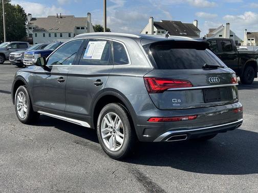 2022 Audi Q5 45 S line Premium