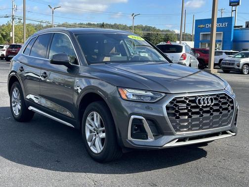 2022 Audi Q5 45 S line Premium